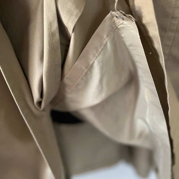 Men’s Misty Harbor Size 44 Long Beige Faux Fur Lined Rain Coat. - Picture 8 of 16